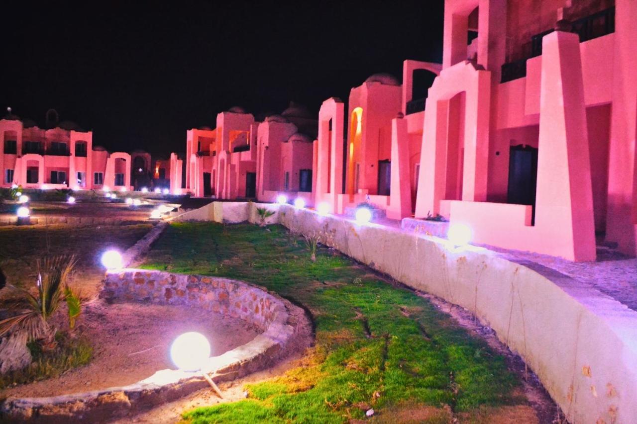 Hostmark Zabargad Beach Resort Abu Ghusun Exterior foto