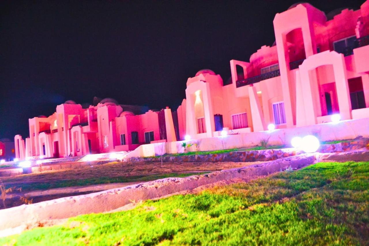 Hostmark Zabargad Beach Resort Abu Ghusun Exterior foto