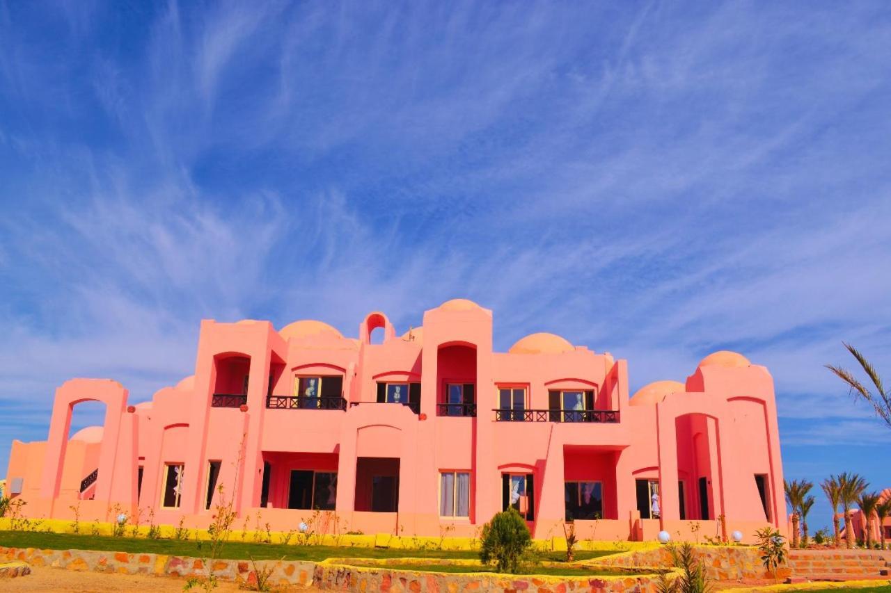 Hostmark Zabargad Beach Resort Abu Ghusun Exterior foto
