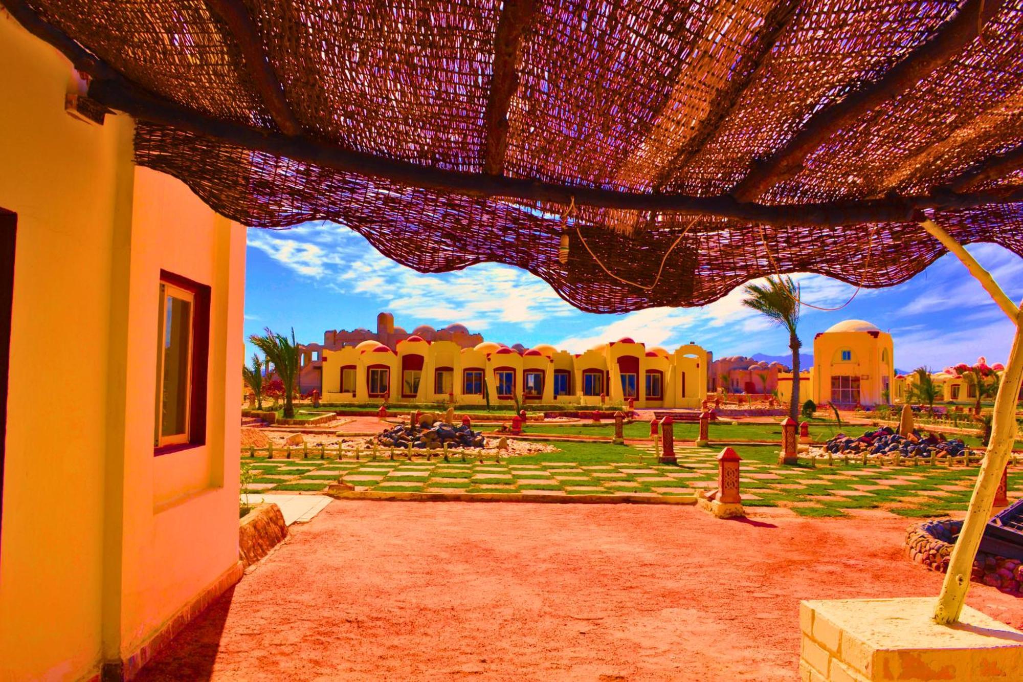 Hostmark Zabargad Beach Resort Abu Ghusun Exterior foto
