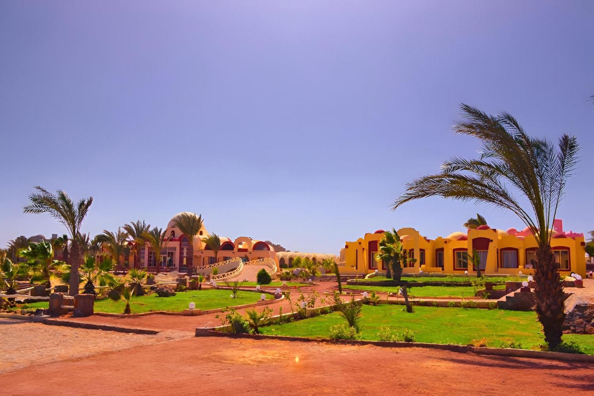 Hostmark Zabargad Beach Resort Abu Ghusun Exterior foto